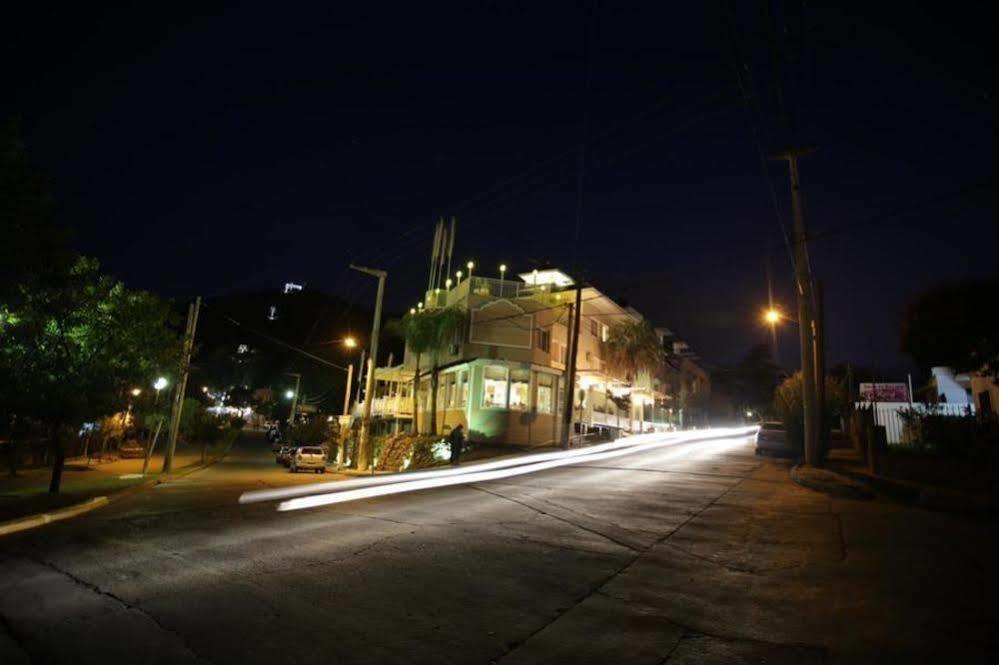 Club House Hotel Villa Carlos Paz Esterno foto